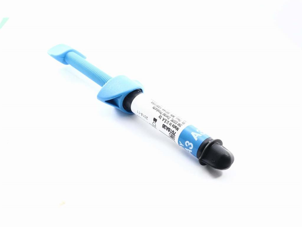 3M ESPE Filtek Z350 XT Universal Restorative Composite Syringe A3 Dentin